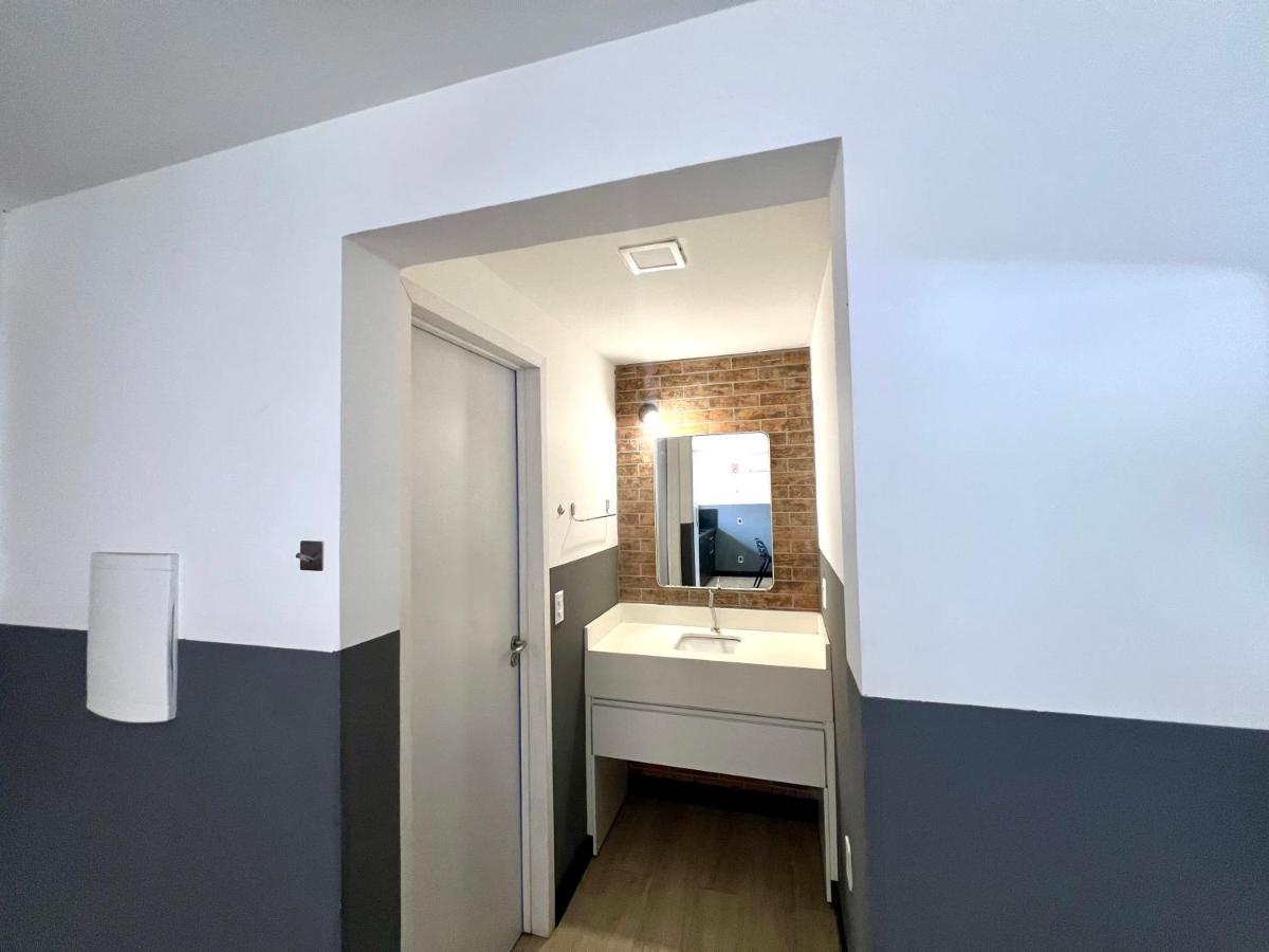 Deluxe Studio